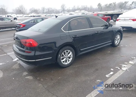 2017 Volkswagen Passat 1.8T S z USA, uszkodzony, nr VIN 1VWAT7A38HC078000